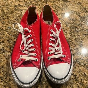 Men’s size 10 Red converse